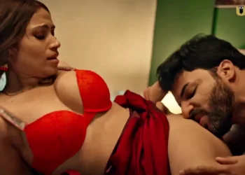 Do Aankhen Chaar Haath S02 Ullu Web Series